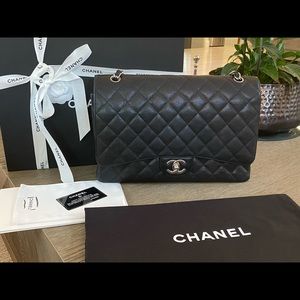 Chanel Classic MAXI Double Flap Handbag